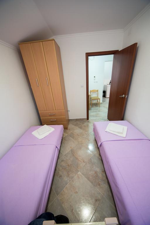 Apartments Pavicevic 티바트 객실 사진
