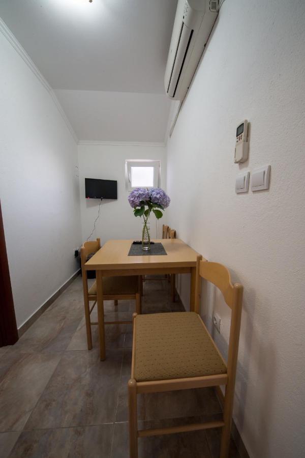 Apartments Pavicevic 티바트 객실 사진