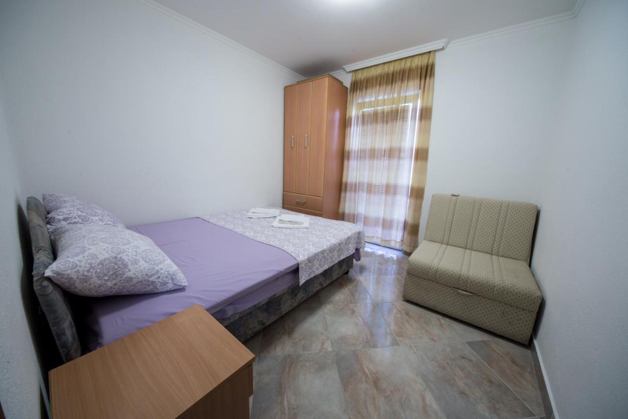 Apartments Pavicevic 티바트 객실 사진